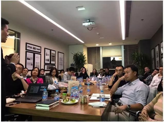  【员工活动】专业沙龙：金融科技的过去、现在与未来