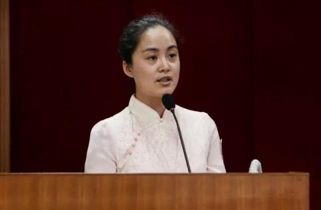 黄源穗老师代表员工总会致辞
