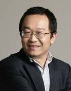 张军教授.jpg 